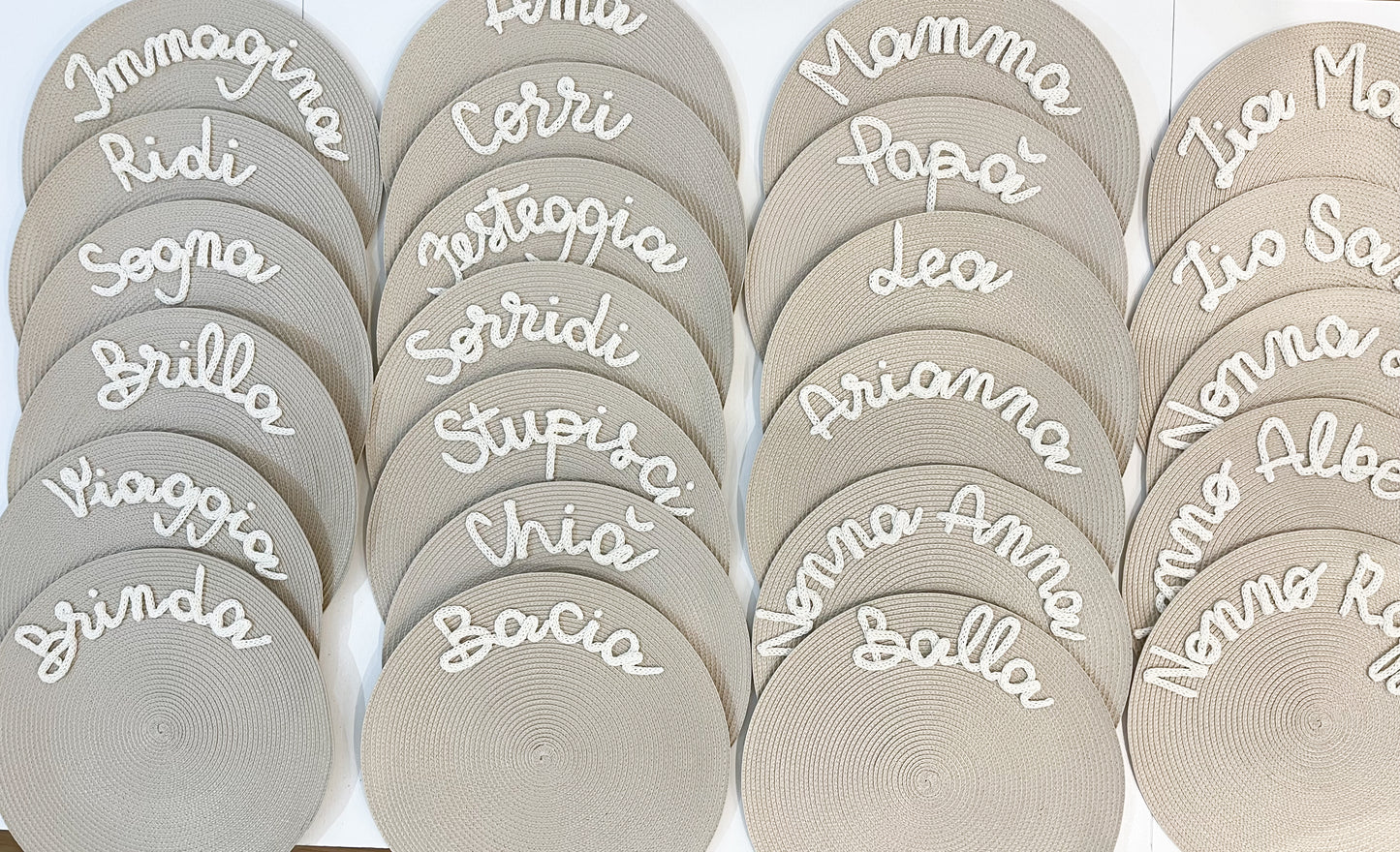 Tovaglietta tonda in finta paglia personalizzata