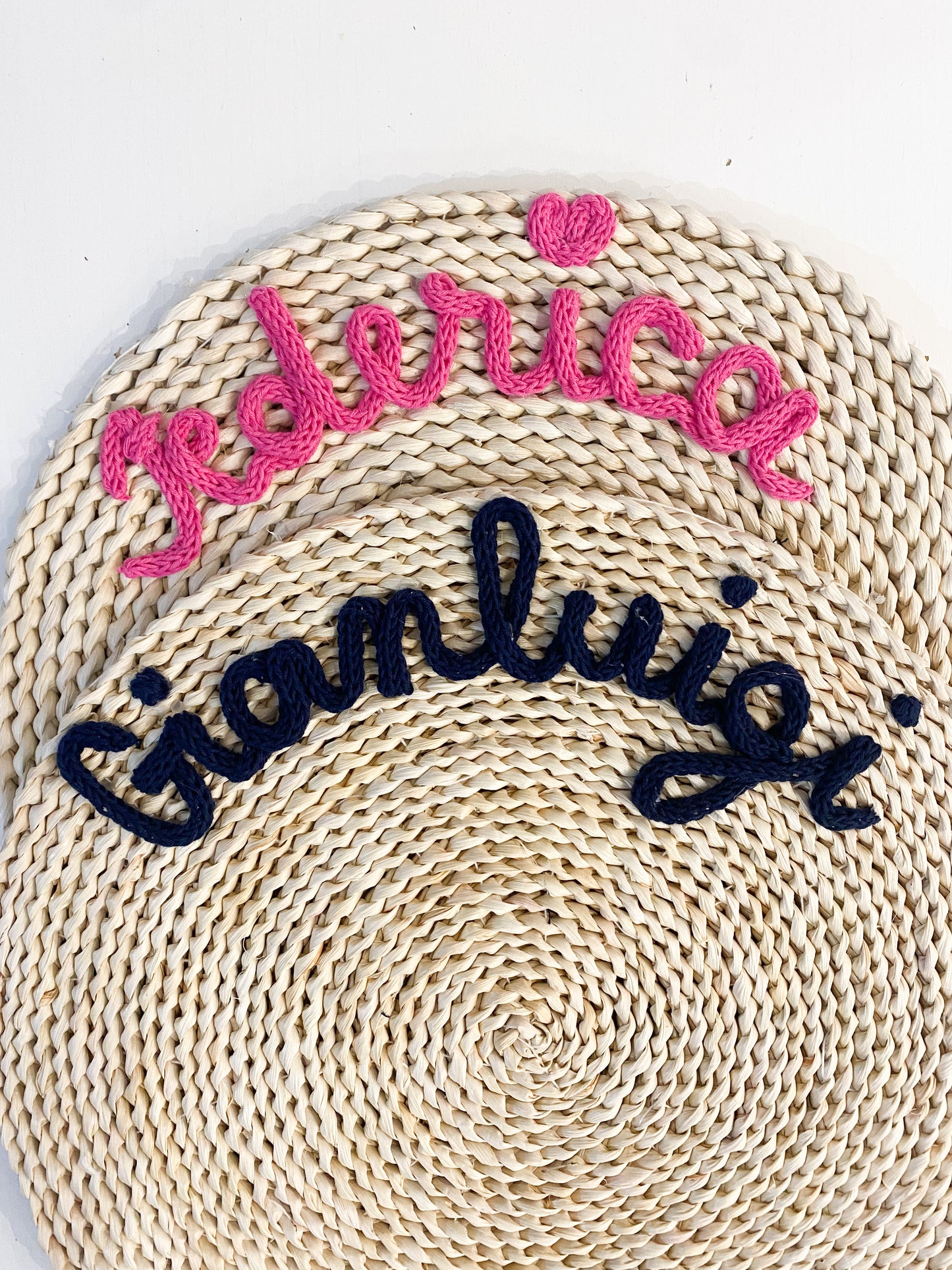 Tovaglietta tonda in paglia intrecciata alta personalizzata